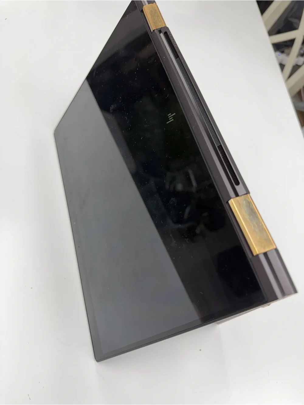HP Spectre x360 15-EB1043DX